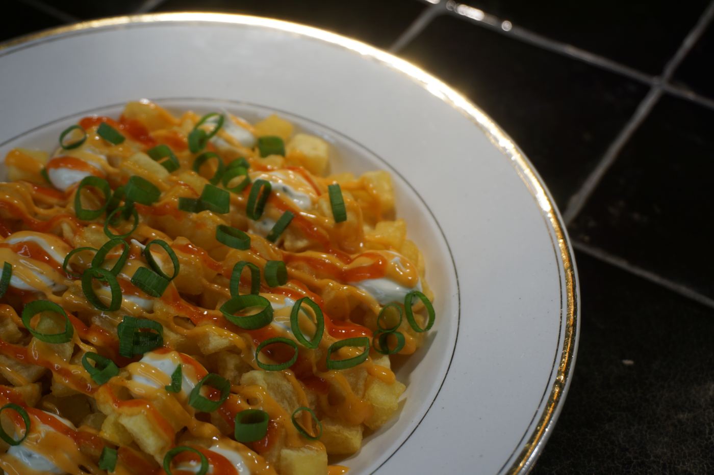 patatas-bravas-aardappeldippers-met-2-sausjes