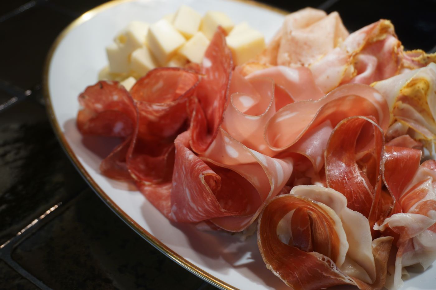 tapasplankje-charcuterie-kaas
