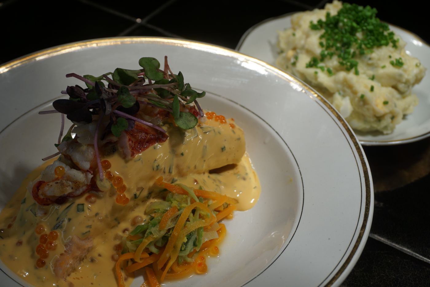 zalmfilet-kreeftenbéarnaise-zuiderse-groentjes-bieslookpuree